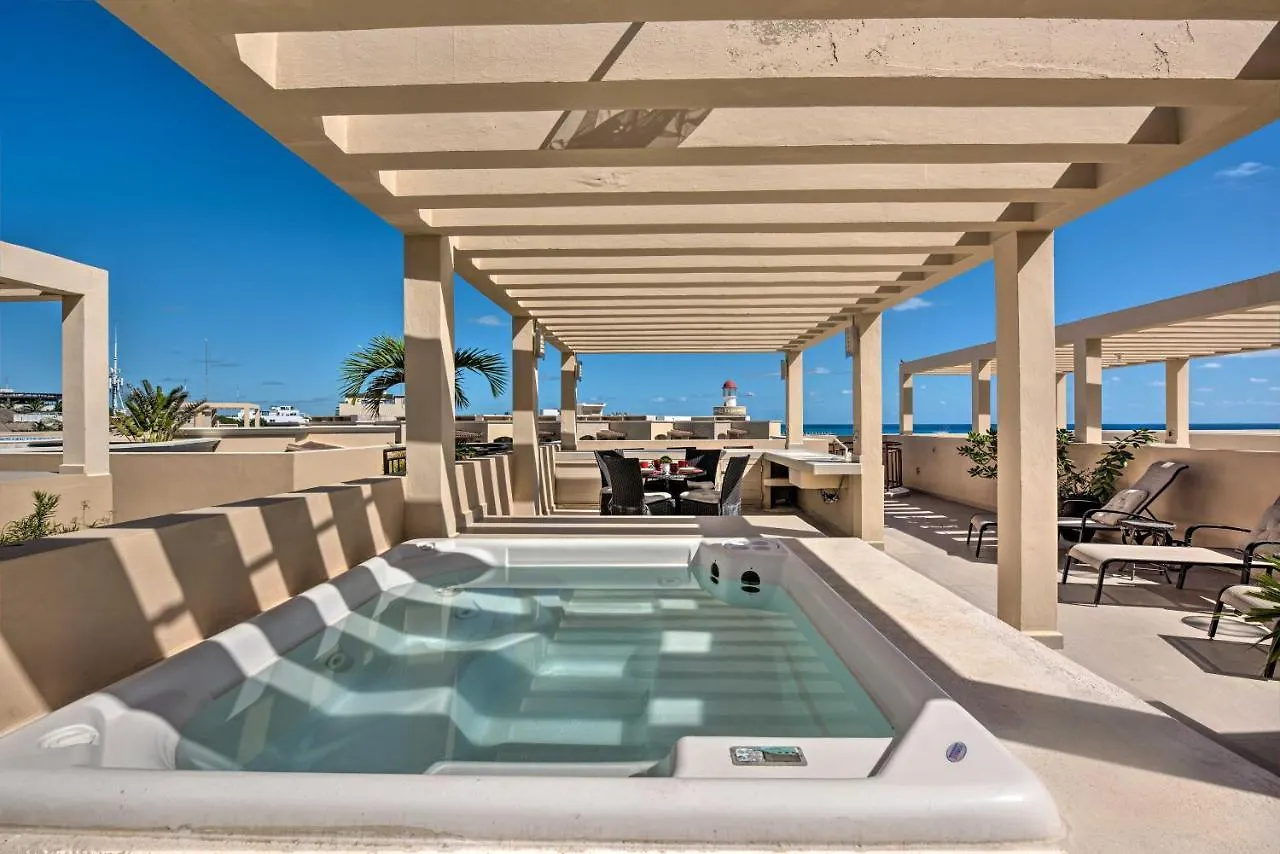 Appartamento Playa Del Carmen Beachfront Condo With Pool Access!